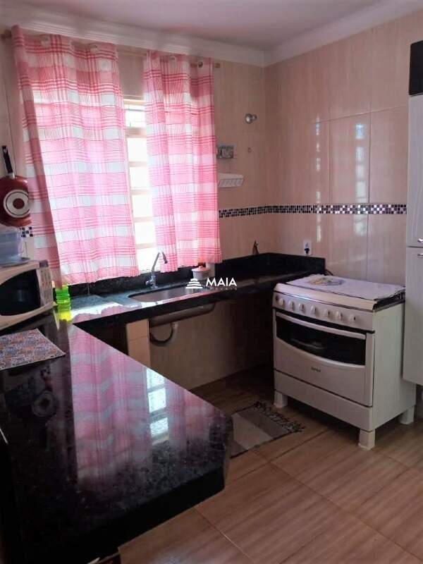 Casa à venda no Beija Flor II: 