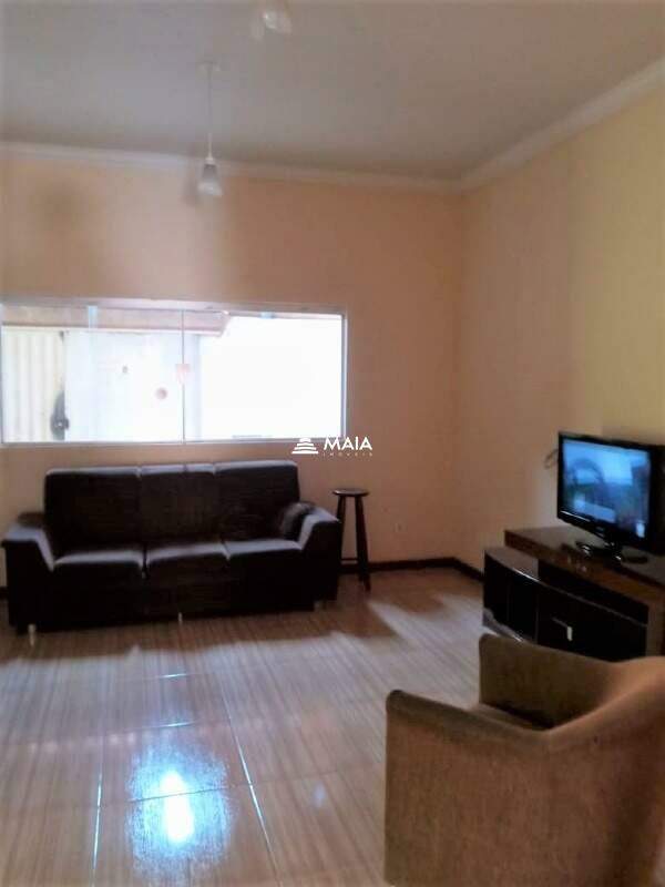 Casa à venda no Beija Flor II: 