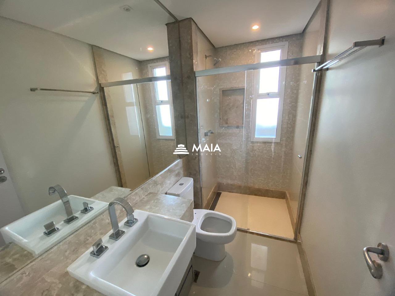 Apartamento à venda no Mercês: 