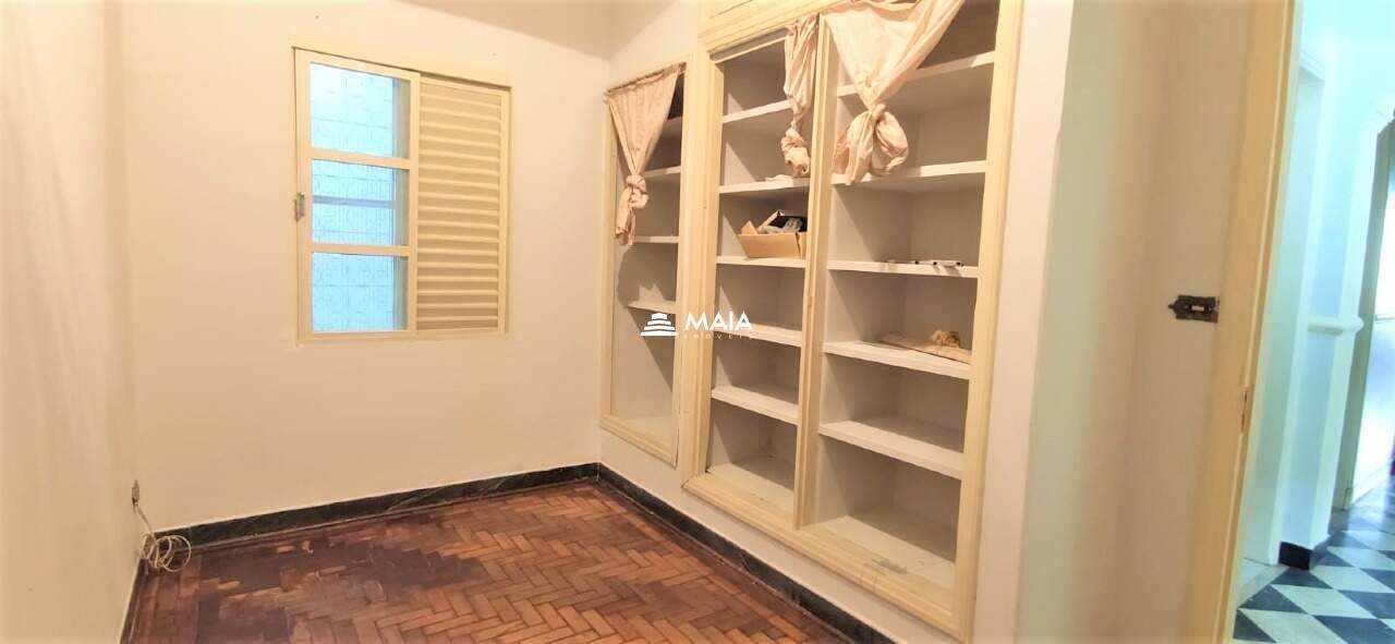 Casa à venda no Fabrício: 