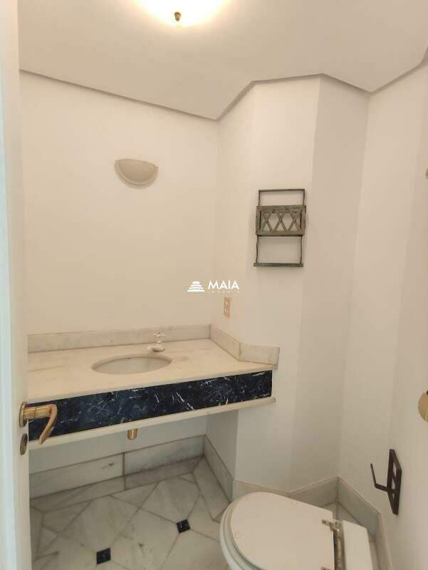 Apartamento à venda no Mercês: 