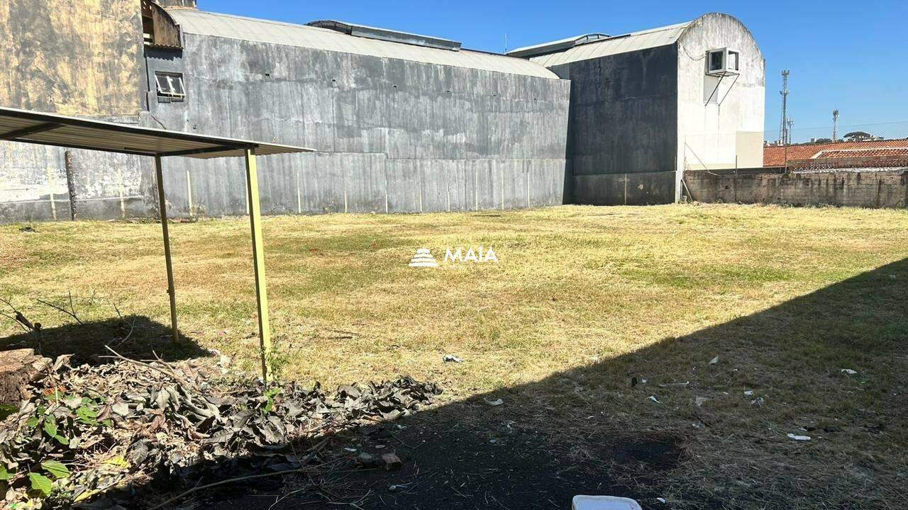 Terreno/Área à venda no Santa Maria: 