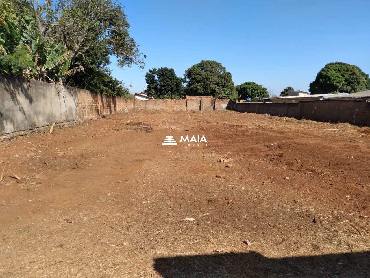 Terreno/Área à venda no Jardim Espírito Santo: 