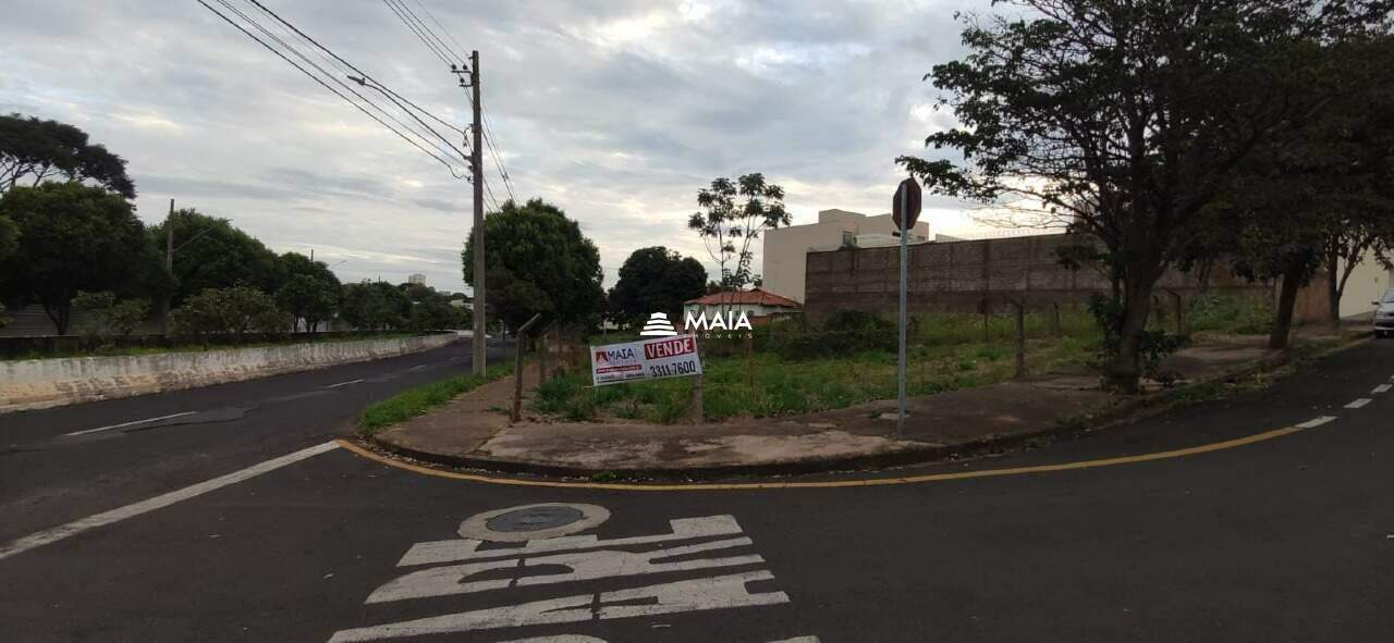 Terreno/Área à venda no Quinta Boa Esperança: 