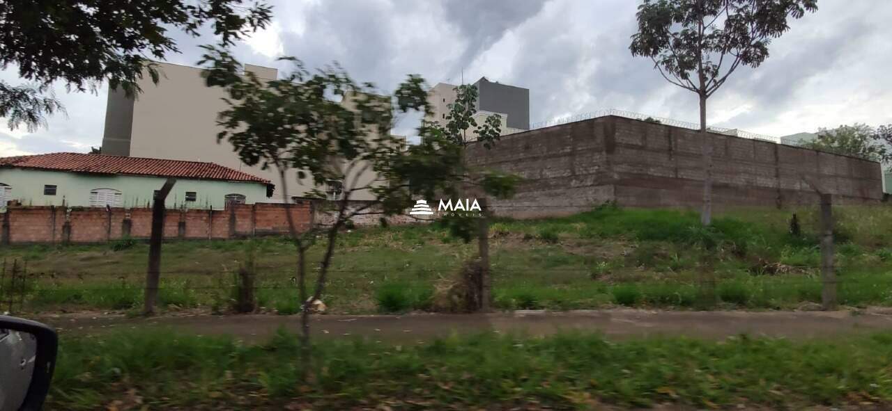 Terreno/Área à venda no Quinta Boa Esperança: 