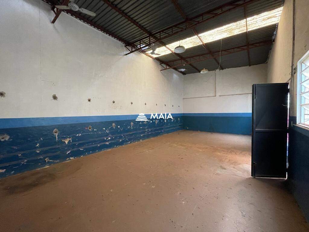 Galpão para aluguel no Universitário: 