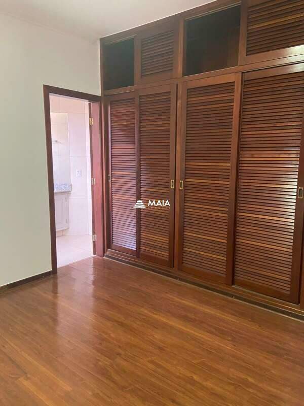 Casa de Condomínio à venda no Recanto das Torres: 