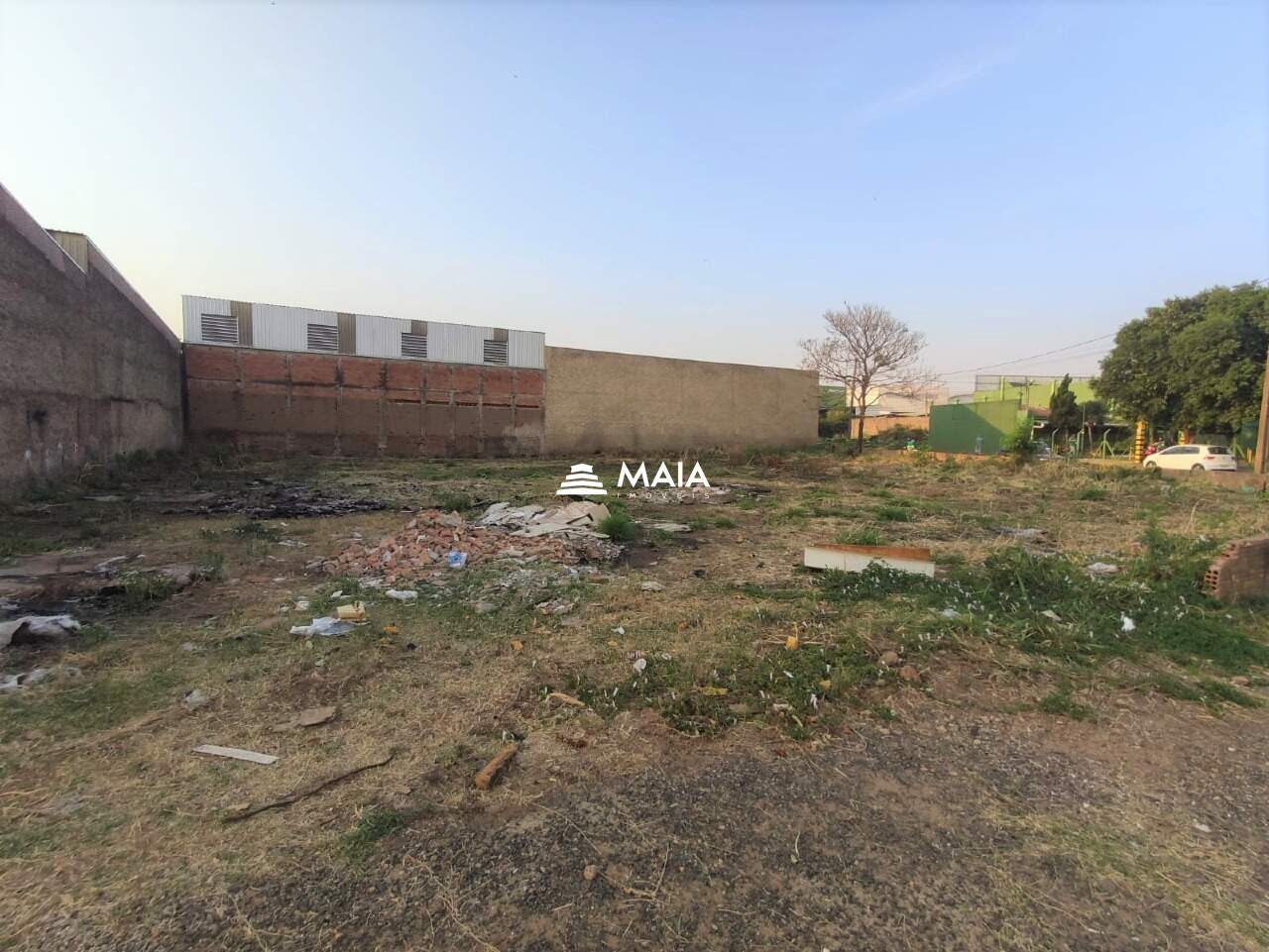 Terreno/Área à venda no Jardim Maracanã: 