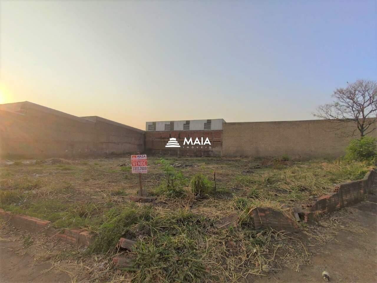 Terreno/Área à venda no Jardim Maracanã: 