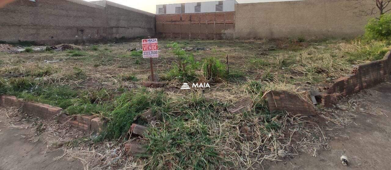 Terreno/Área à venda no Jardim Maracanã: 