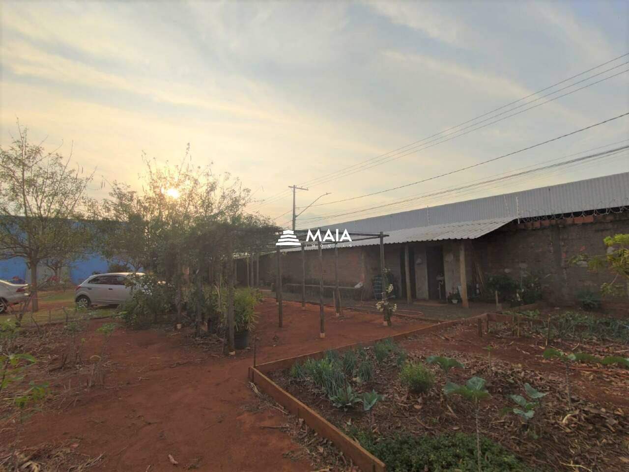 Terreno/Área à venda no Manoel Mendes: 