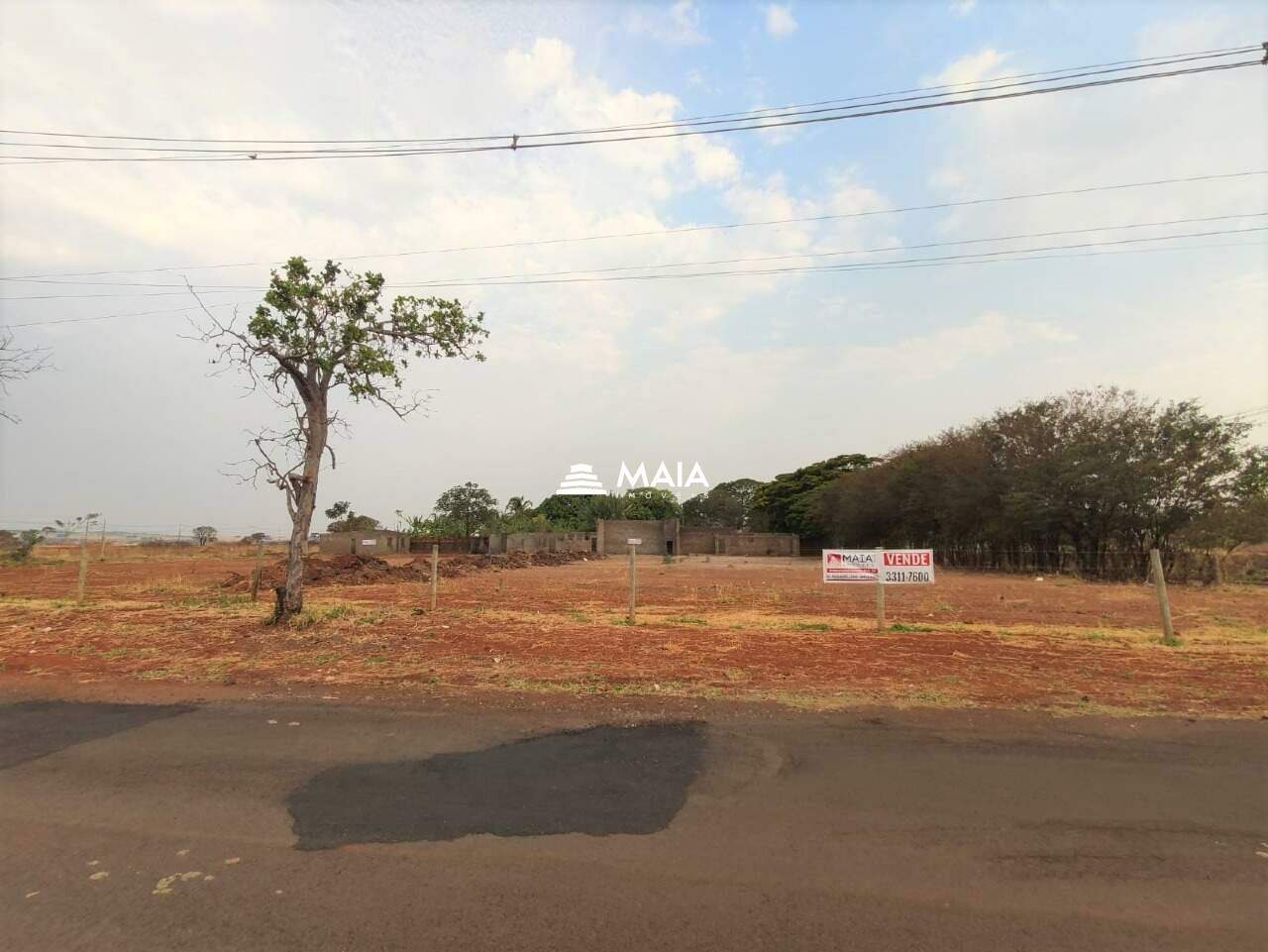 Terreno/Área à venda no Jardim Santa Clara: 