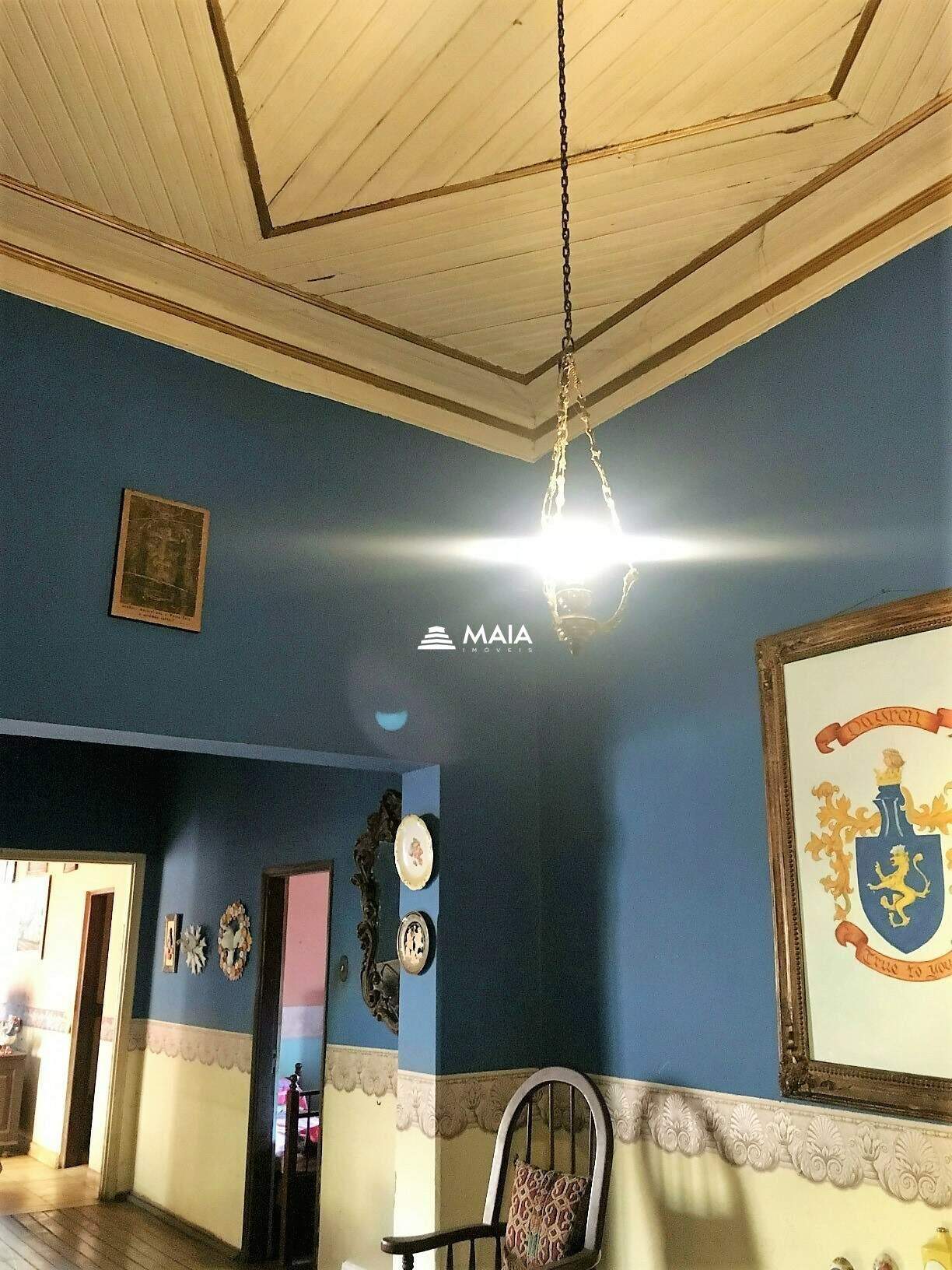 Casa à venda no Mercês: 