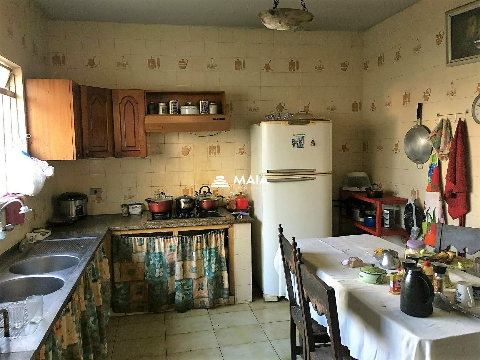 Casa à venda no Mercês: 