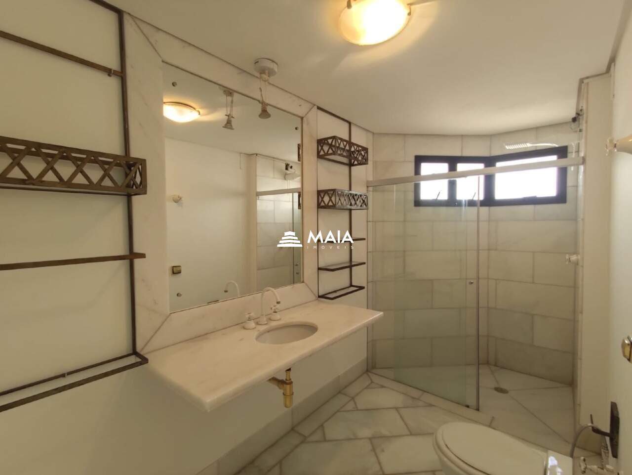 Apartamento para aluguel no Mercês: 