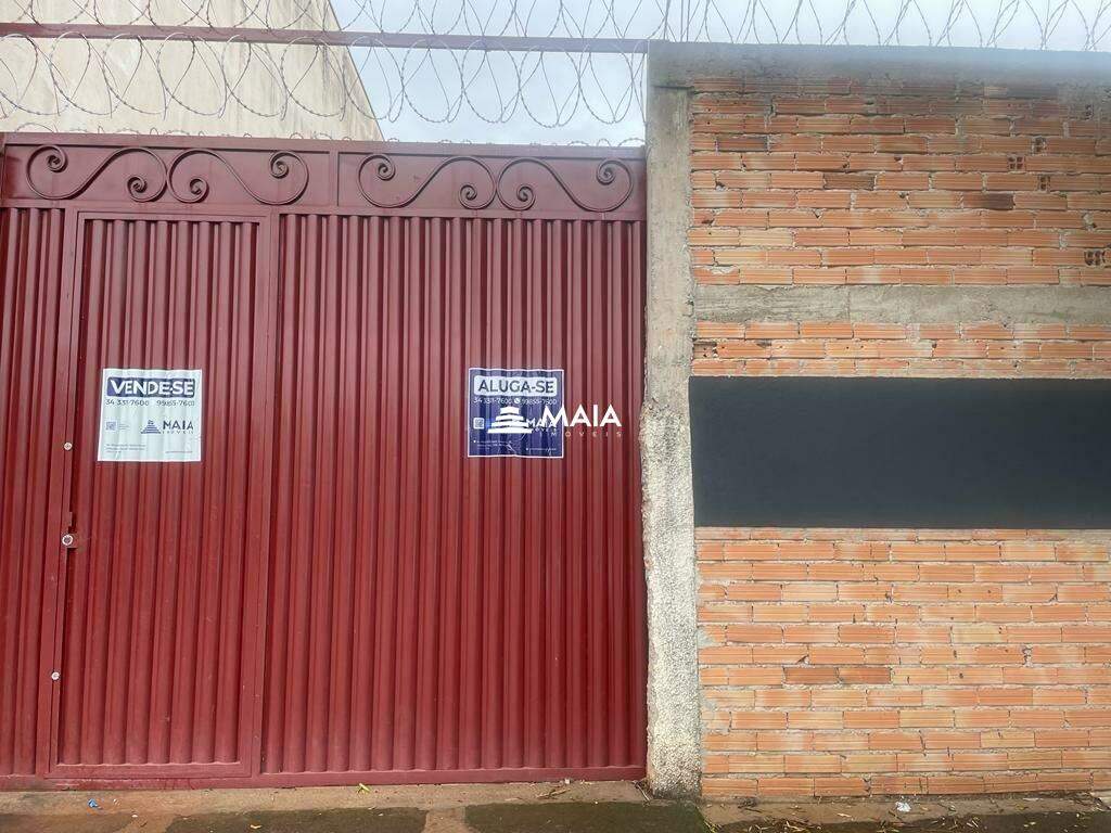 Terreno/Área à venda no Parque das Américas: 