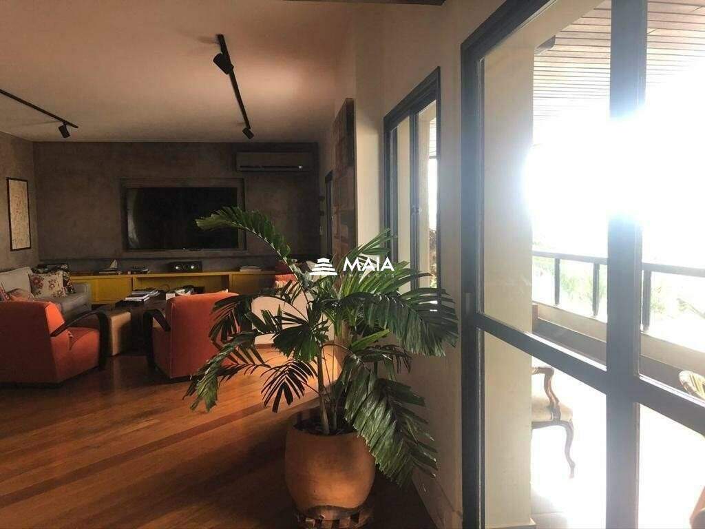 Apartamento à venda no Mercês: 