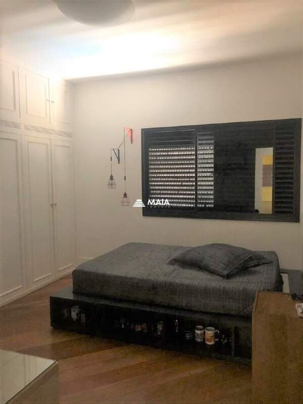 Apartamento à venda no Mercês: 