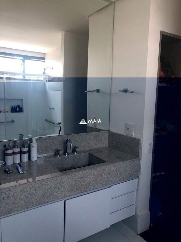 Apartamento à venda no Mercês: 