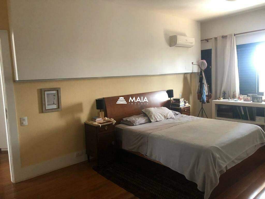 Apartamento à venda no Mercês: 