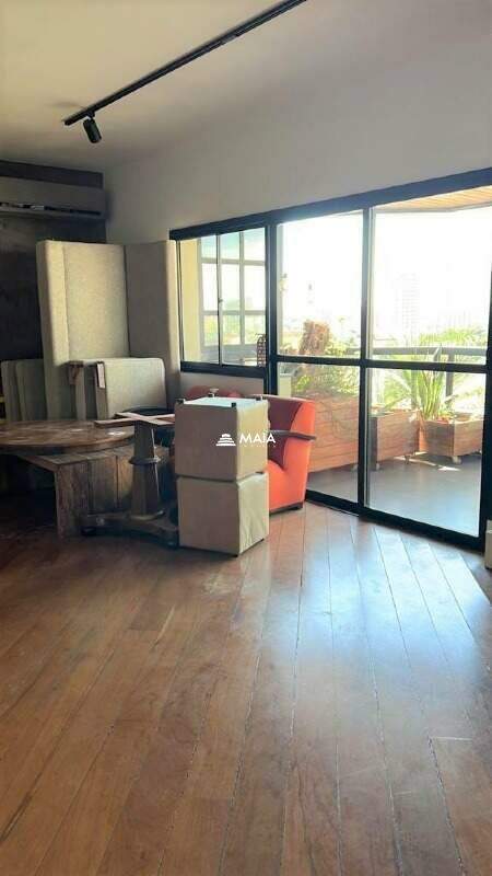 Apartamento à venda no Mercês: 