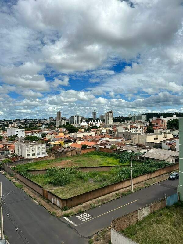 Terreno/Área à venda no Santa Maria: 