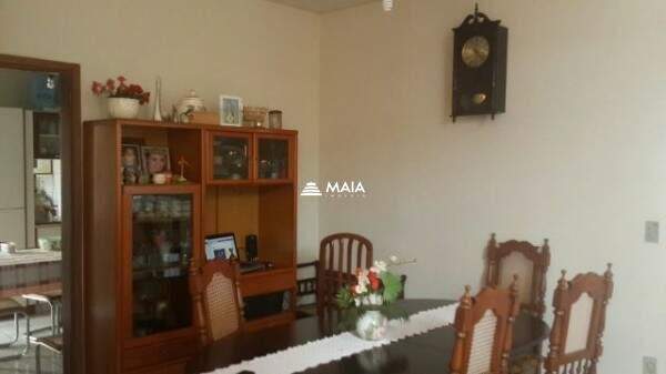 Casa à venda no Parque do Mirante: 