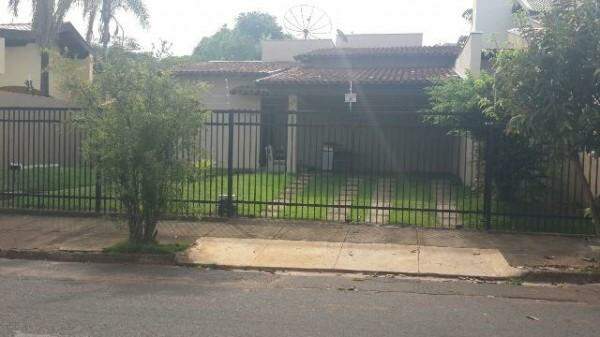 Casa à venda no Parque do Mirante: 