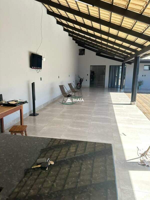 Casa à venda no Parque das Laranjeiras: 