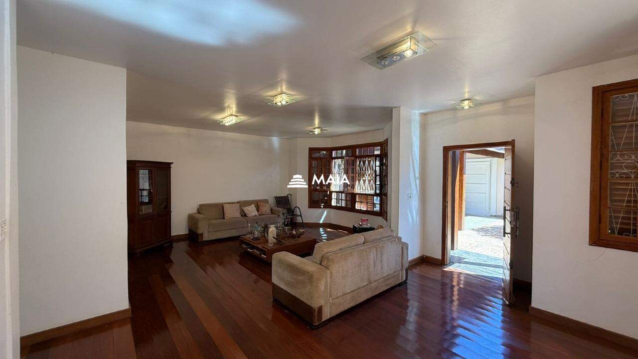 Casa à venda no Jardim do Lago: 