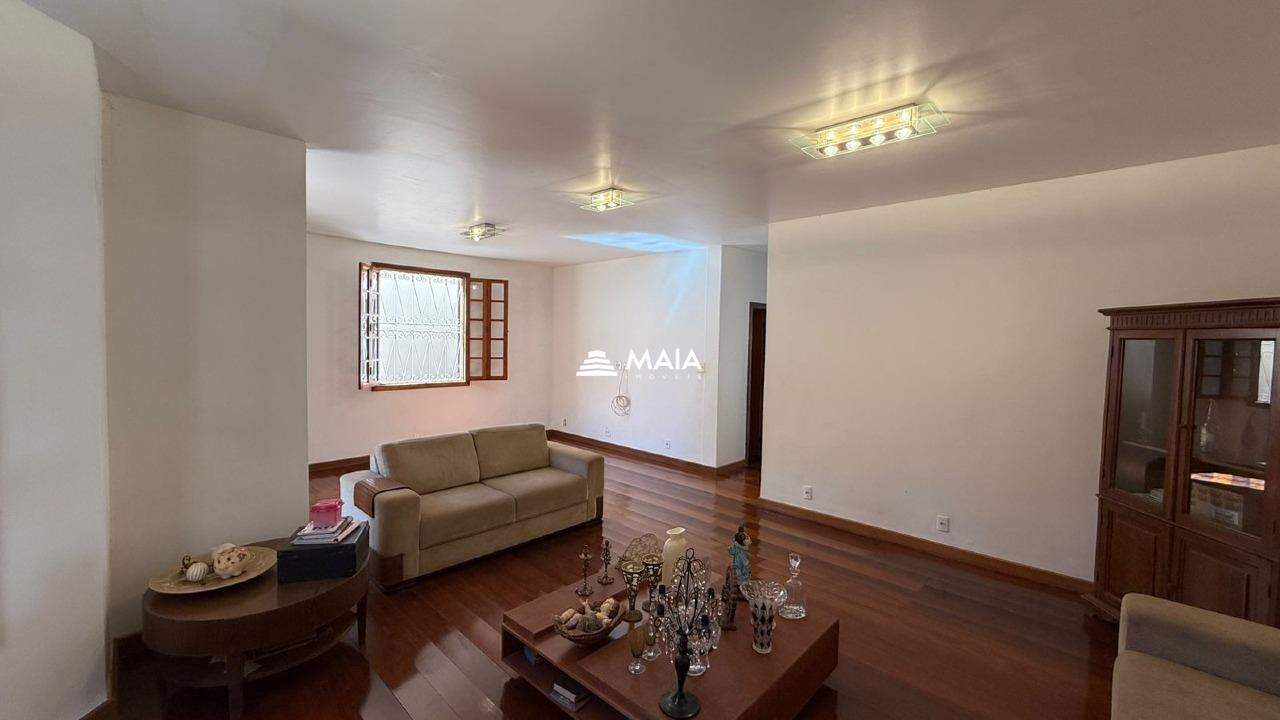 Casa à venda no Jardim do Lago: 