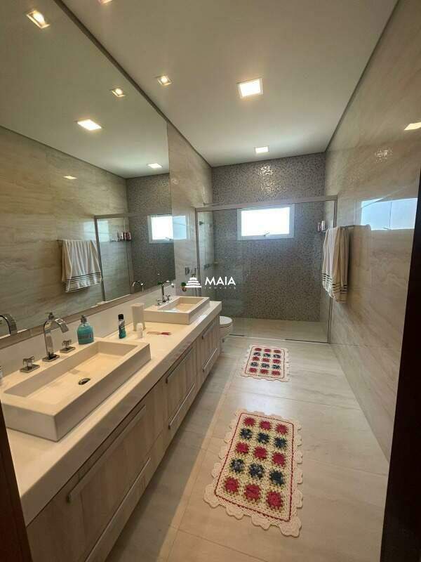 Casa de Condomínio à venda no Estância dos Ipês: 