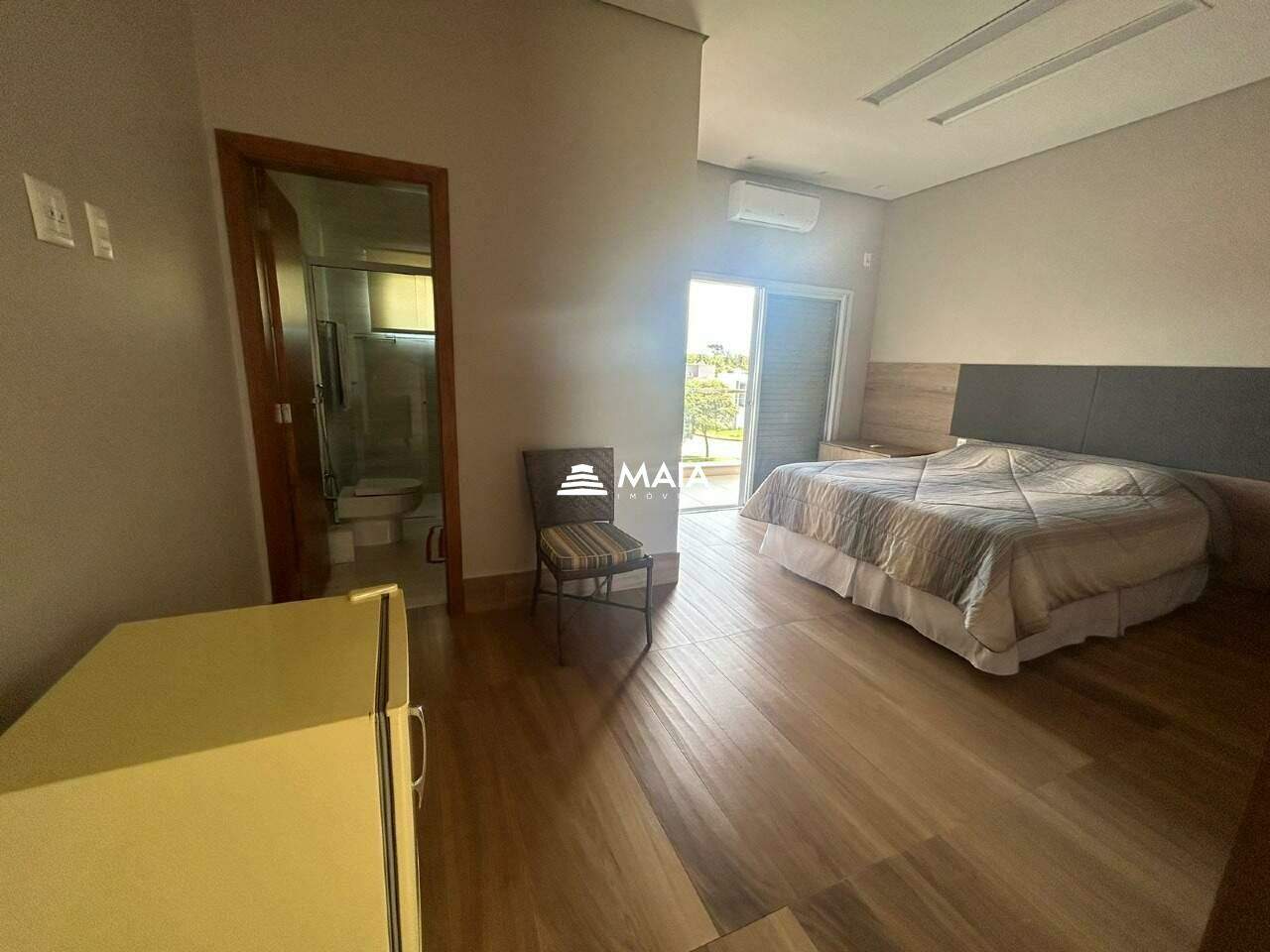 Casa de Condomínio à venda no Estância dos Ipês: 