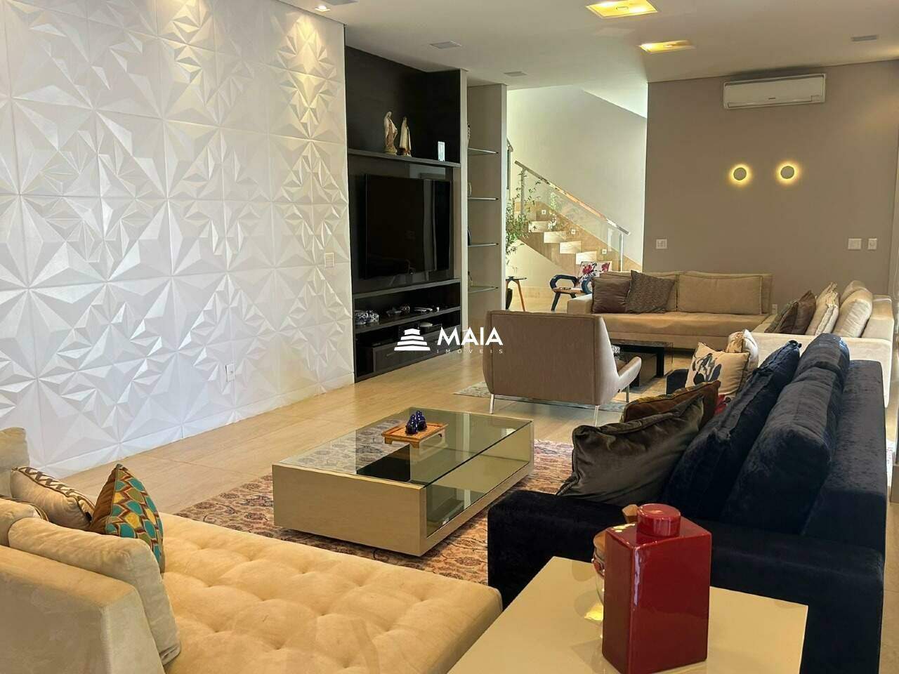 Casa de Condomínio à venda no Estância dos Ipês: 