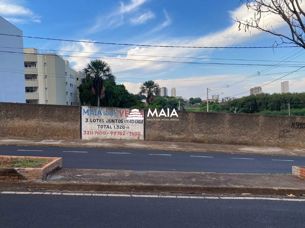 Terreno/Área à venda no Santa Maria: 