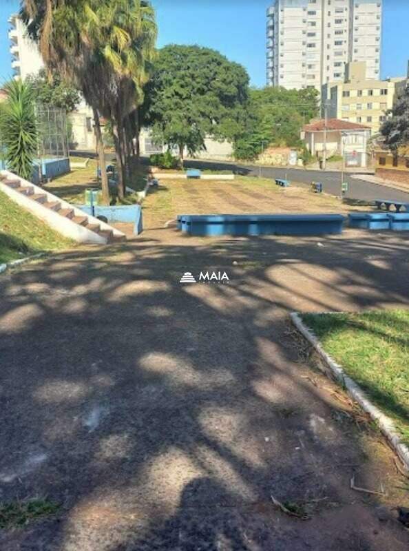 Terreno/Área à venda no Fabrício: 