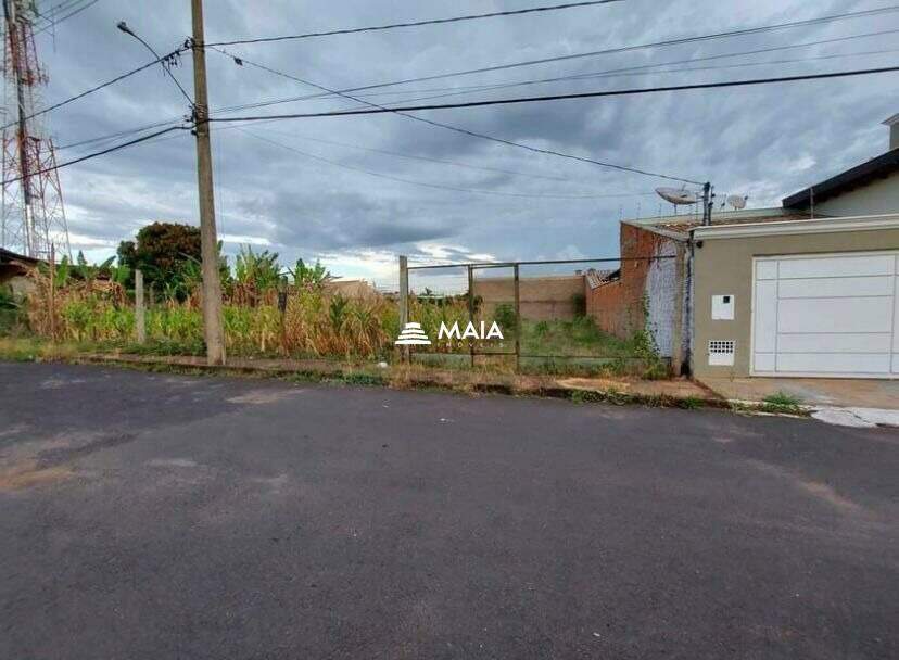 Terreno/Área à venda no Pontal: 