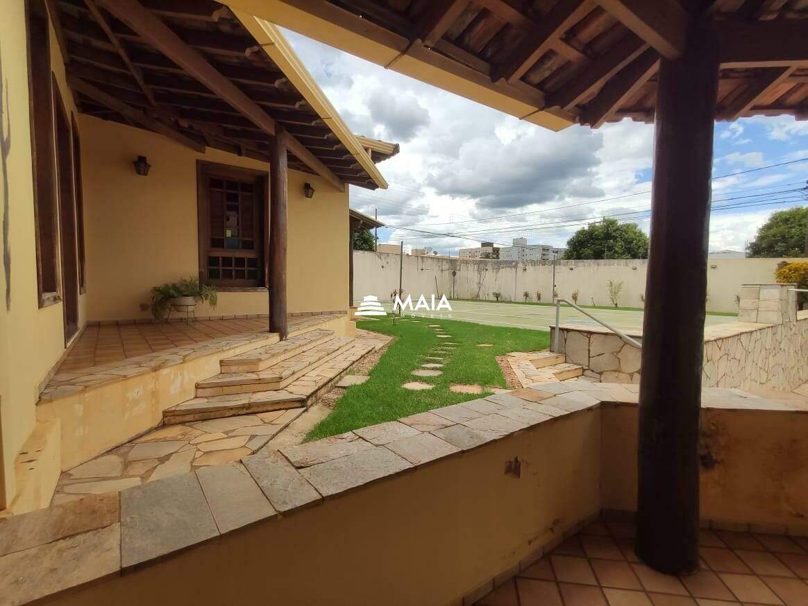 Casa à venda no Santa Maria: 