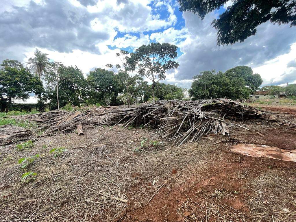 Terreno/Área à venda no Jardim Maracanã: 