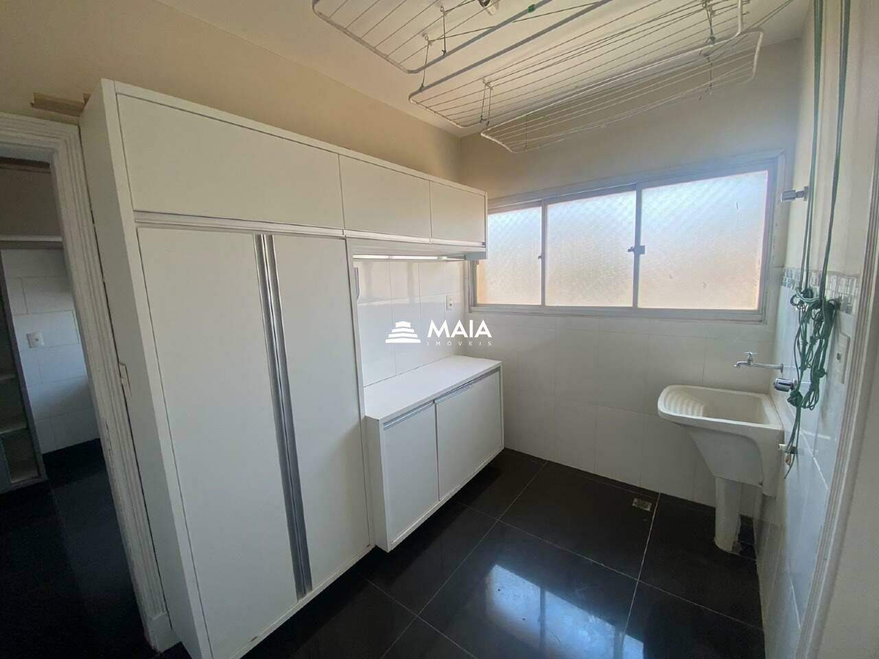 Apartamento para aluguel no Centro: 