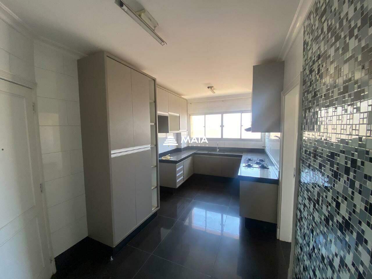 Apartamento para aluguel no Centro: 