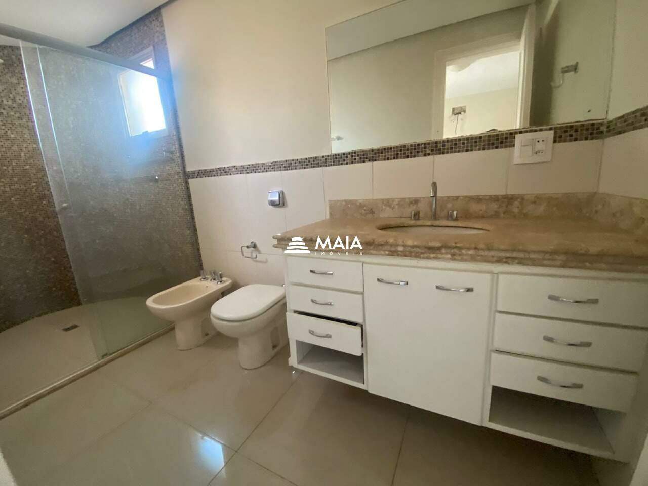 Apartamento para aluguel no Centro: 