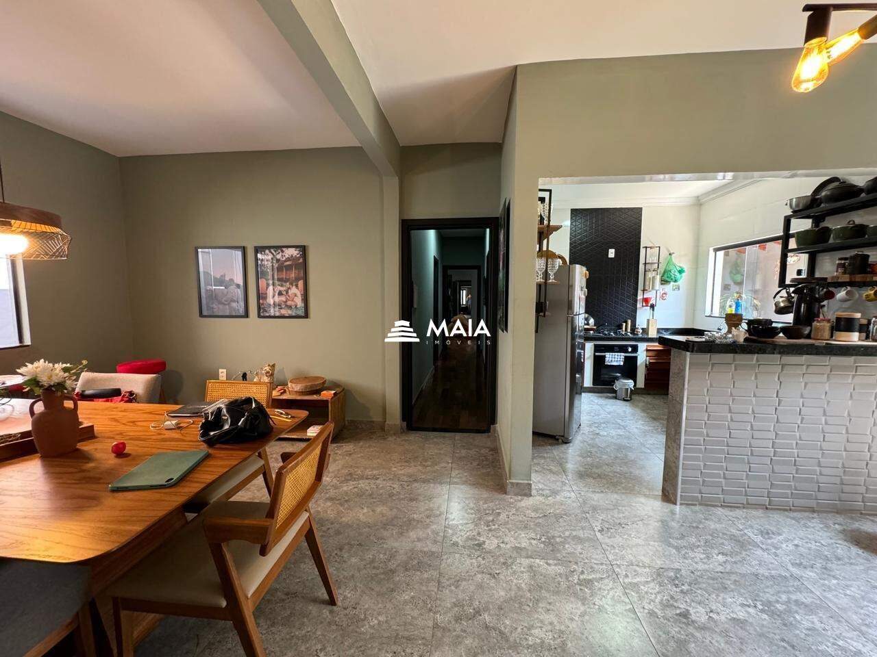 Casa à venda no Fabrício: 