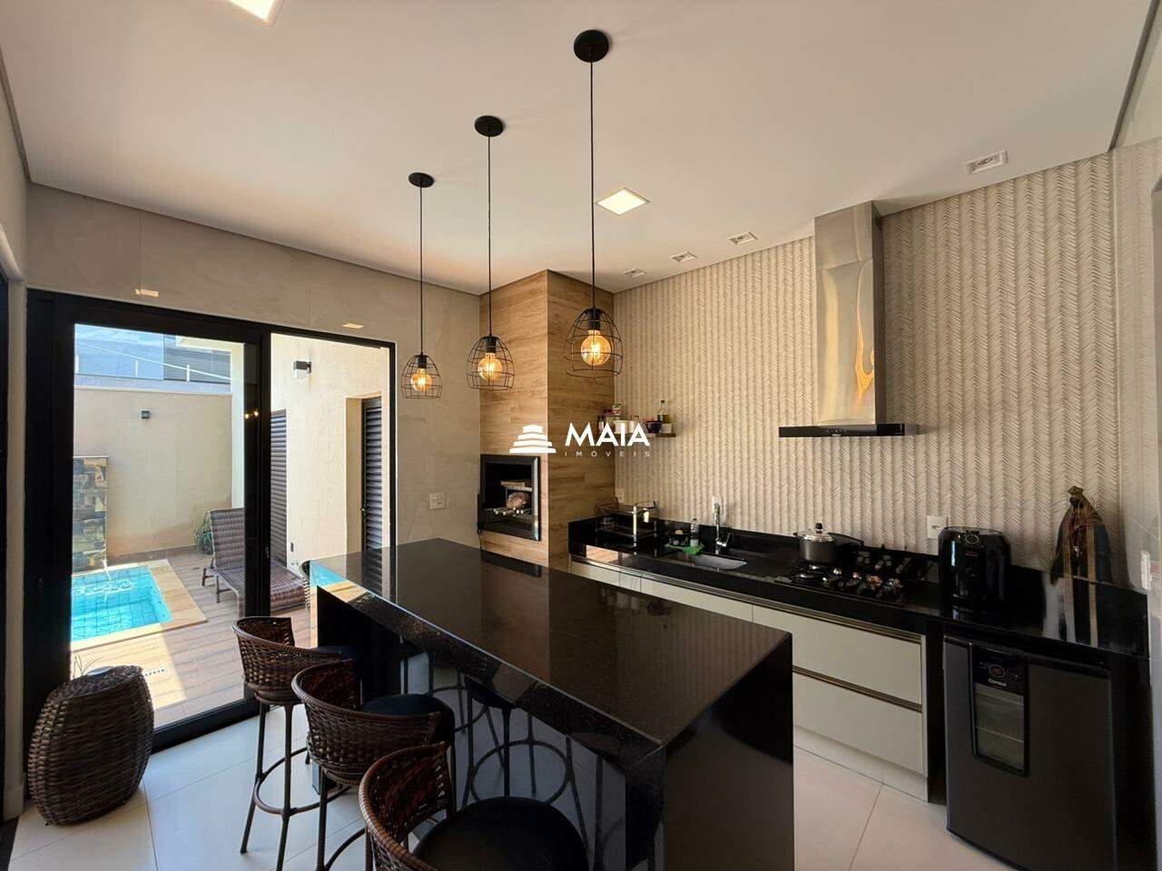 Casa de Condomínio à venda no Estância dos Ipês: 