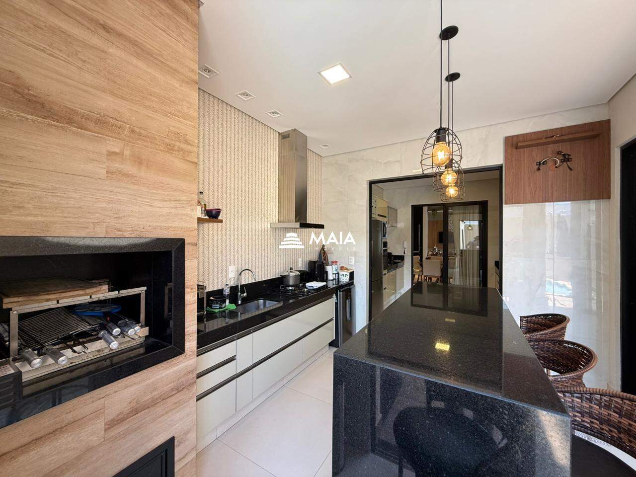 Casa de Condomínio à venda no Estância dos Ipês: 