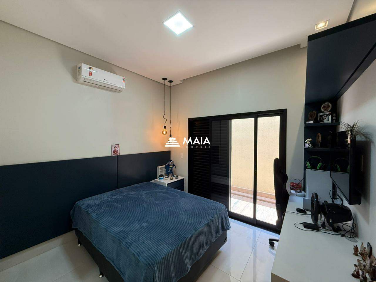 Casa de Condomínio à venda no Estância dos Ipês: 