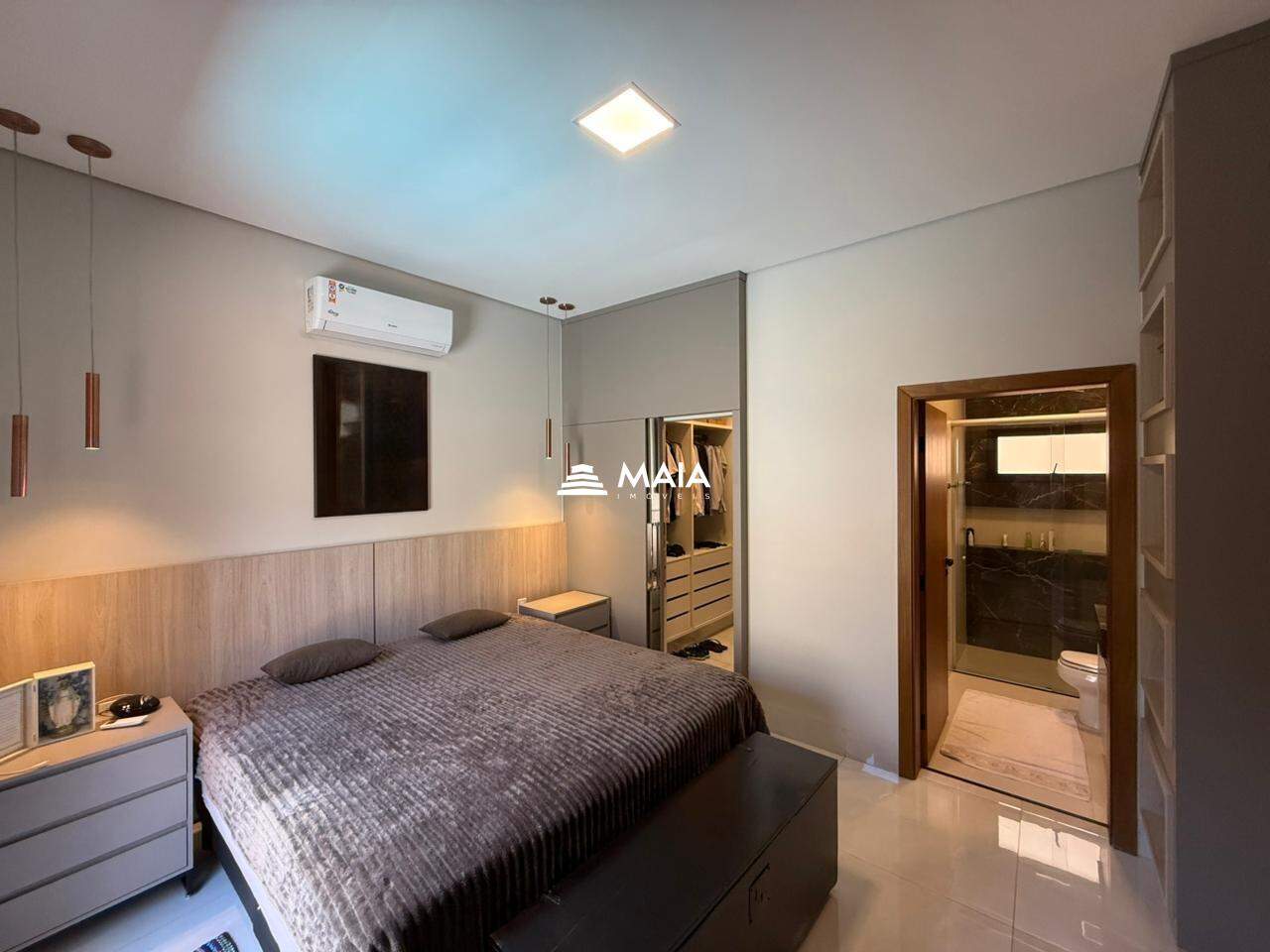 Casa de Condomínio à venda no Estância dos Ipês: 