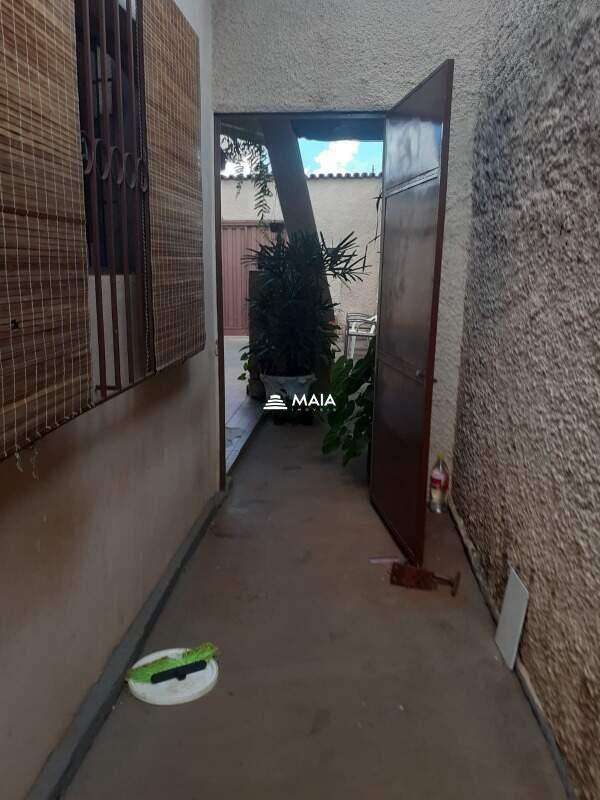 Casa à venda no Jardim Induberaba: 