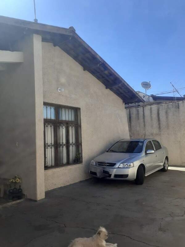 Casa à venda no Jardim Induberaba: 