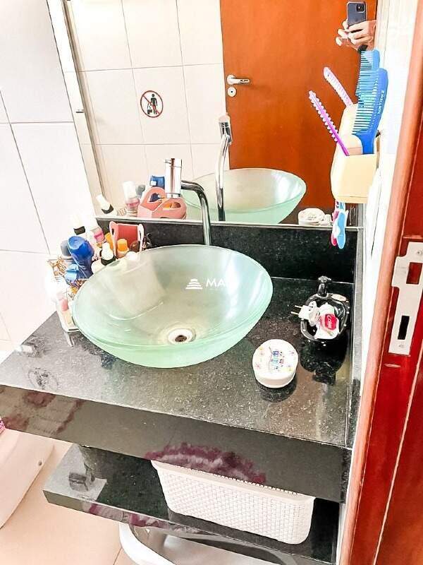 Casa de Condomínio à venda no Morada da Fronteira: 